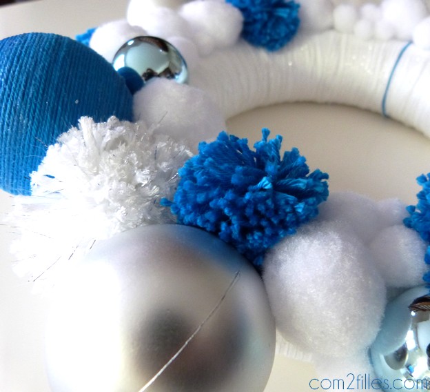 couronne de noel - pompons en laine