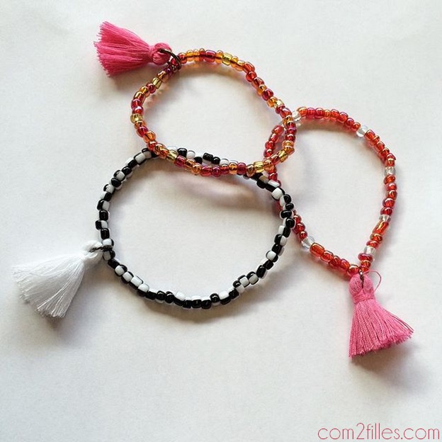 bracelets DIY pompons