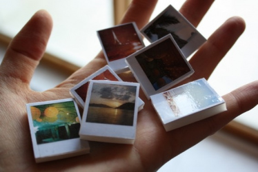 diy-magnets-polaroids10