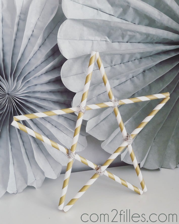 DIY - deco de noel - etoile en pailles en papier