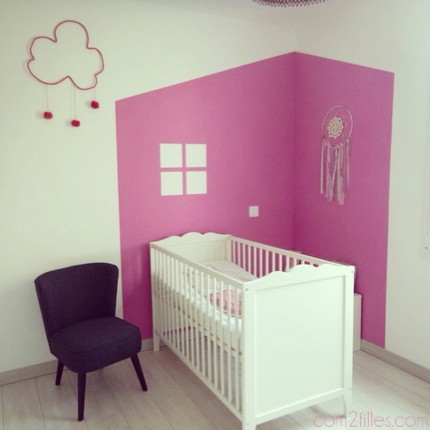 chambre petite fille - maison rose.JPG