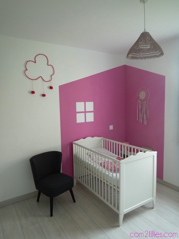 deco chambre enfant - maison rose.jpg