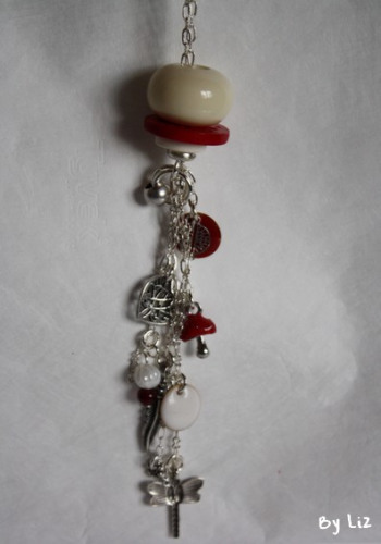 parure_breloques_rouge_blanc_argent9