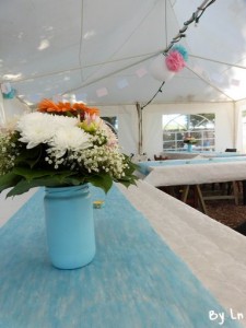 Décoration table bleu blanc rose