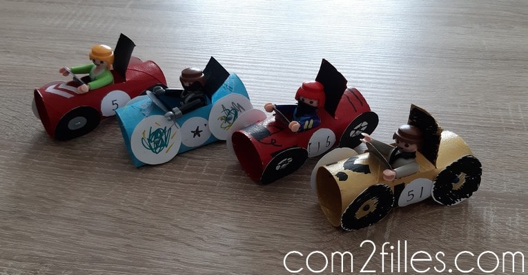 DIY-enfant-rouleau-papier-toilette-voiture-playmobil