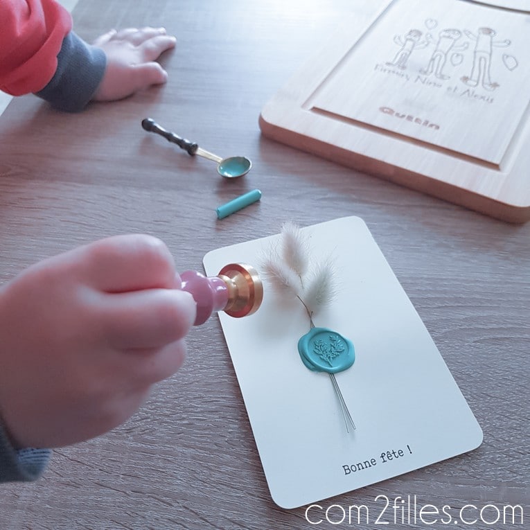 DIY fete des mamans - carte fleurs séchées
